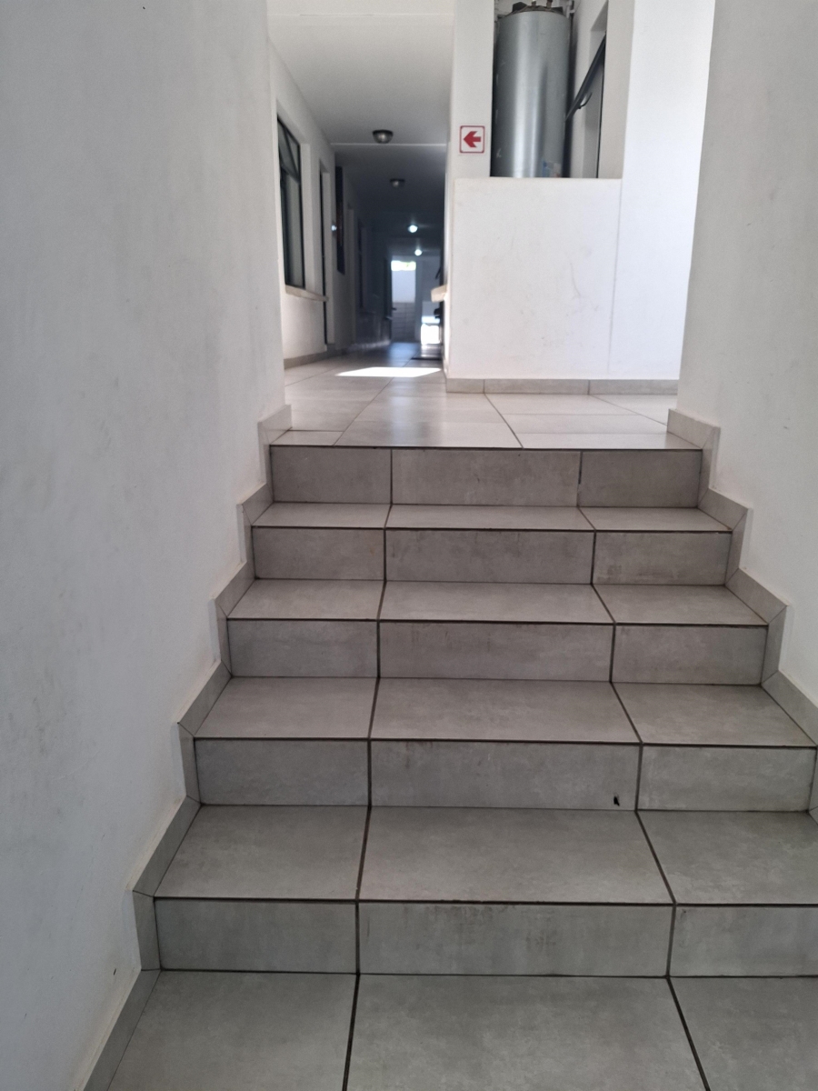 2 Bedroom Property for Sale in Glen Marais Gauteng