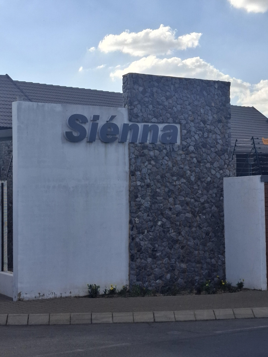 2 Bedroom Property for Sale in Glen Marais Gauteng