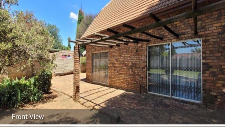 2 Bedroom Property for Sale in Birch Acres Gauteng