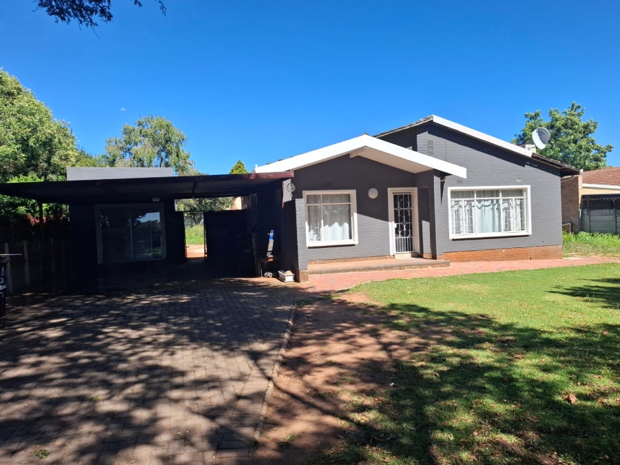 To Let 1 Bedroom Property for Rent in Edleen Gauteng
