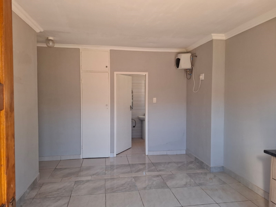 To Let 1 Bedroom Property for Rent in Edleen Gauteng