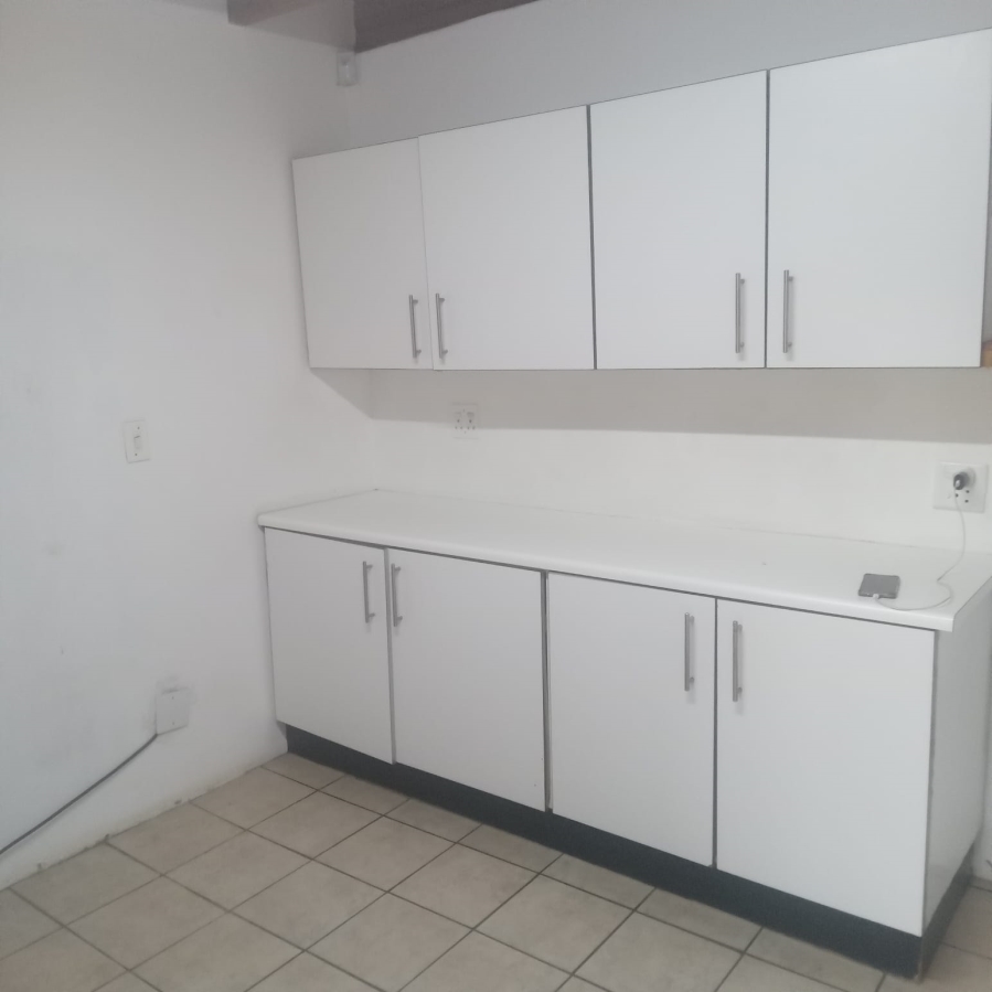 To Let 3 Bedroom Property for Rent in Knoppieslaagte Gauteng