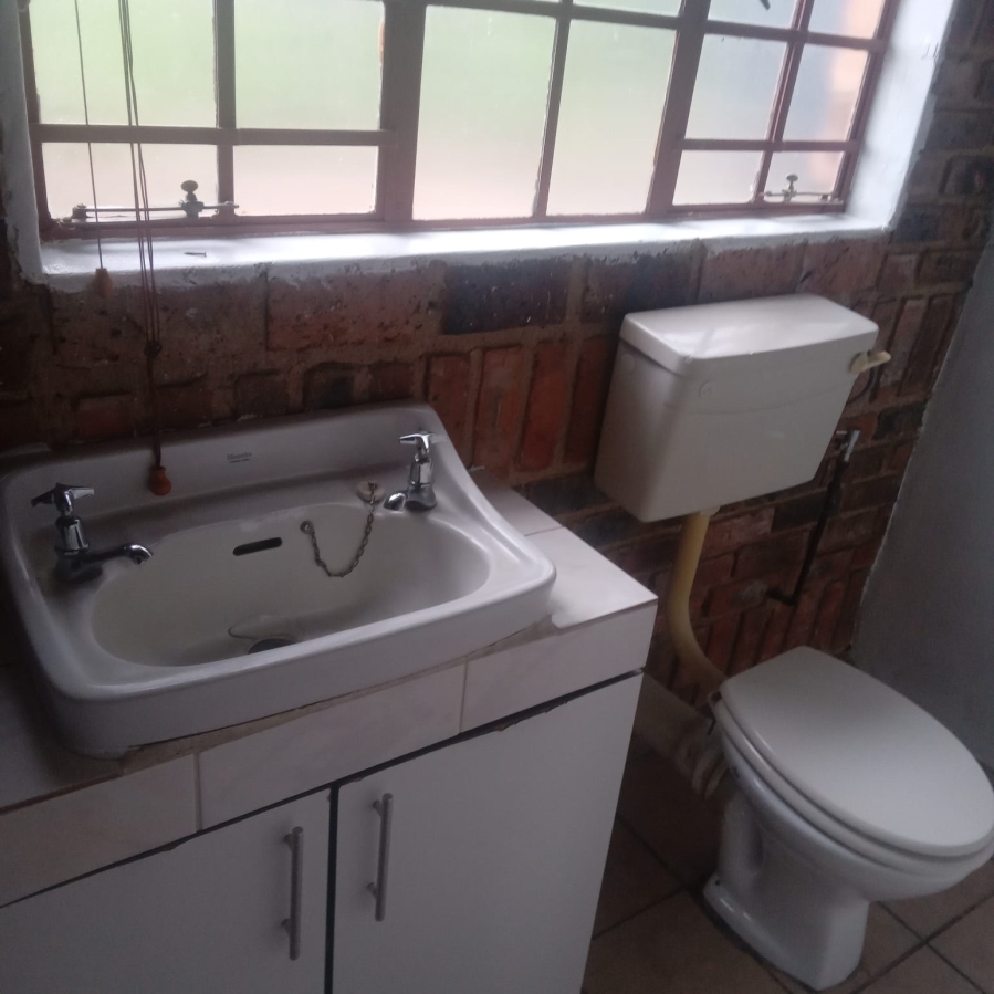 To Let 3 Bedroom Property for Rent in Knoppieslaagte Gauteng