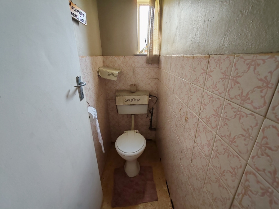 5 Bedroom Property for Sale in Danville Gauteng