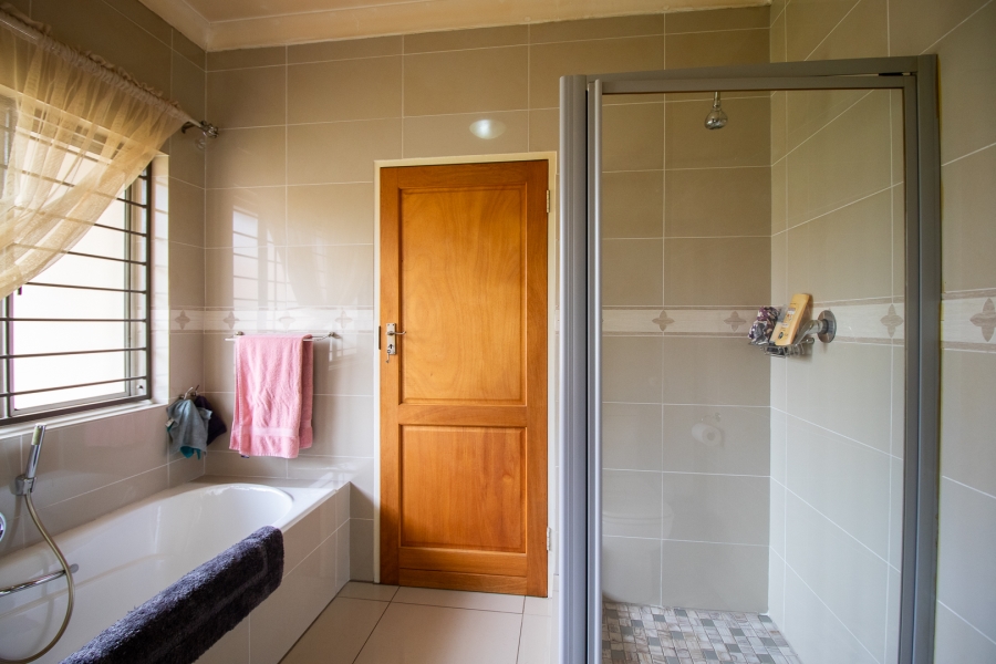 3 Bedroom Property for Sale in Ridgeway Gauteng