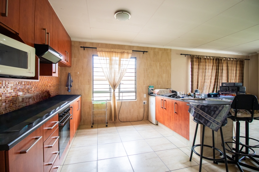 3 Bedroom Property for Sale in Ridgeway Gauteng