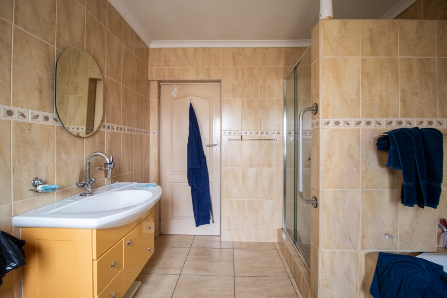 3 Bedroom Property for Sale in Ridgeway Gauteng