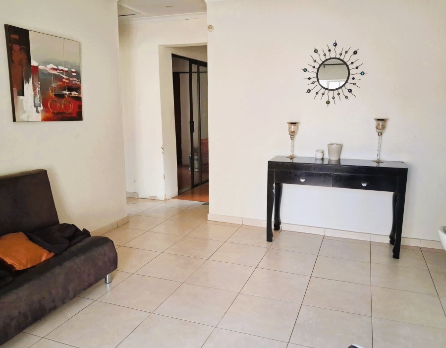 4 Bedroom Property for Sale in Glen Austin Gauteng