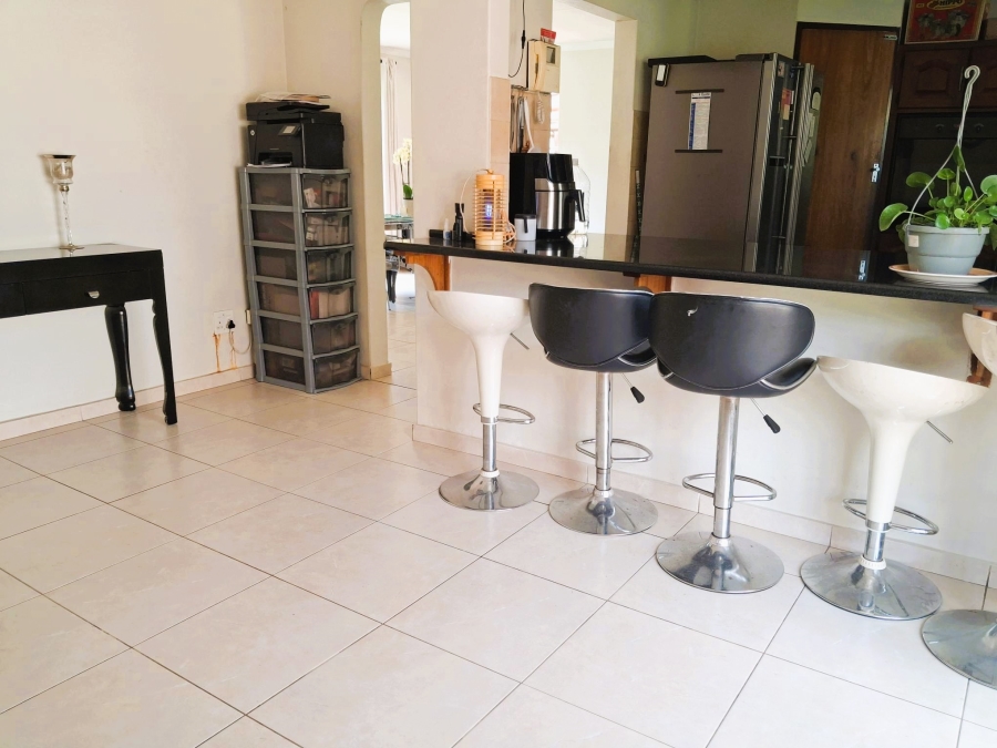 4 Bedroom Property for Sale in Glen Austin Gauteng