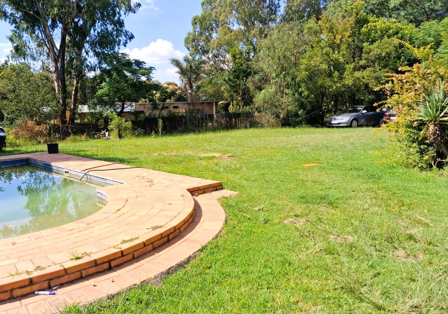 4 Bedroom Property for Sale in Glen Austin Gauteng
