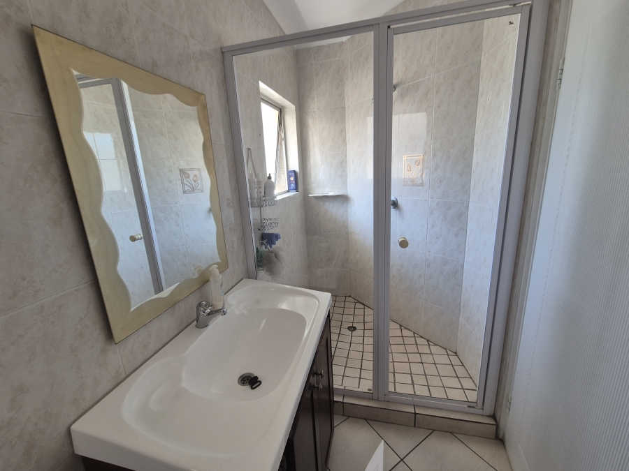 4 Bedroom Property for Sale in Bassonia Gauteng