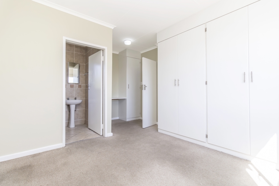 2 Bedroom Property for Sale in Noordhang Gauteng