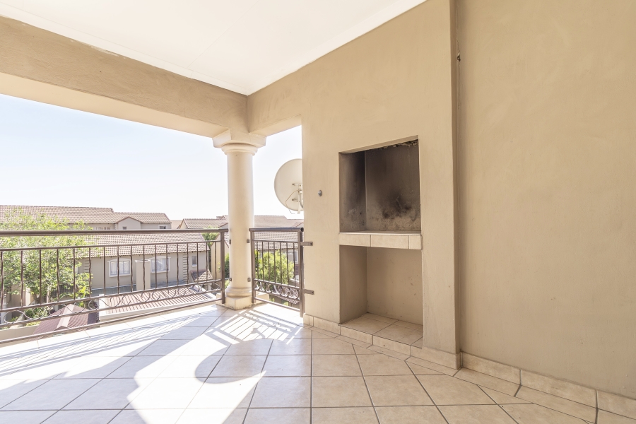 2 Bedroom Property for Sale in Noordhang Gauteng