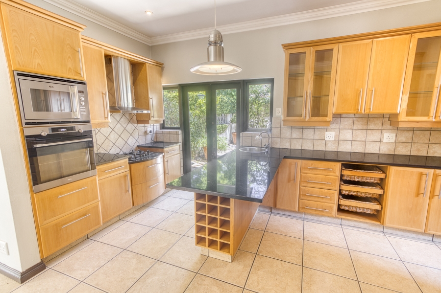 4 Bedroom Property for Sale in Cedar Lakes Gauteng