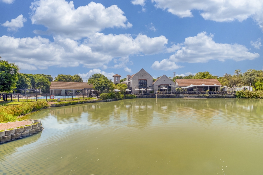 4 Bedroom Property for Sale in Cedar Lakes Gauteng