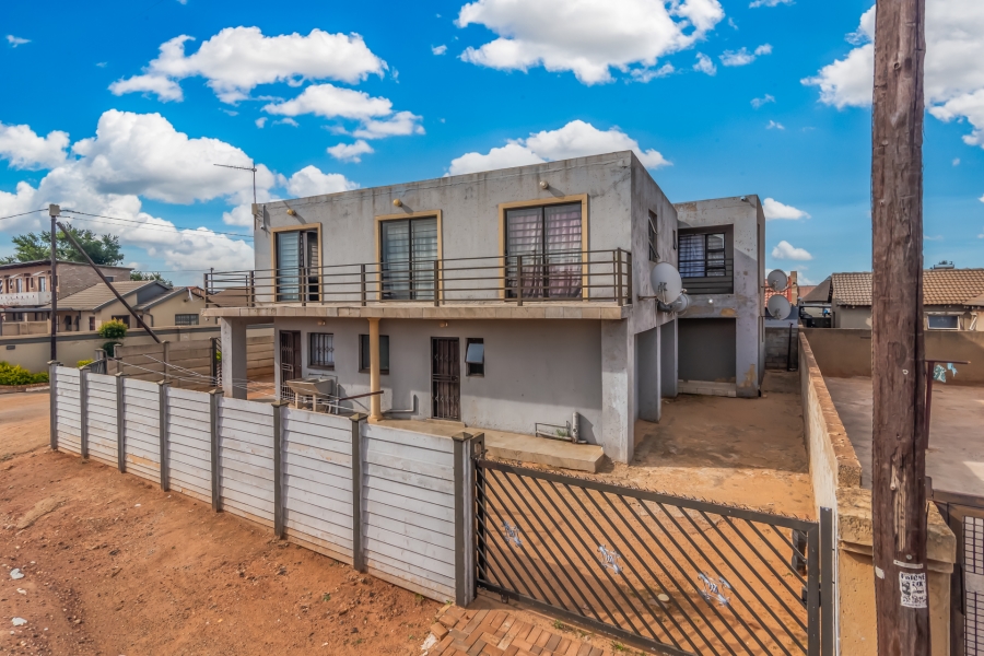 11 Bedroom Property for Sale in Protea Glen Gauteng