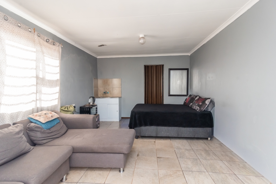 11 Bedroom Property for Sale in Protea Glen Gauteng