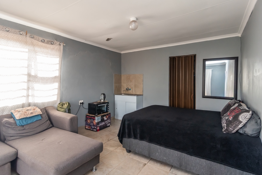 11 Bedroom Property for Sale in Protea Glen Gauteng