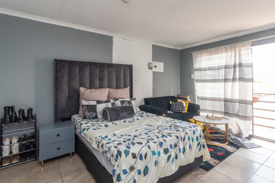 11 Bedroom Property for Sale in Protea Glen Gauteng