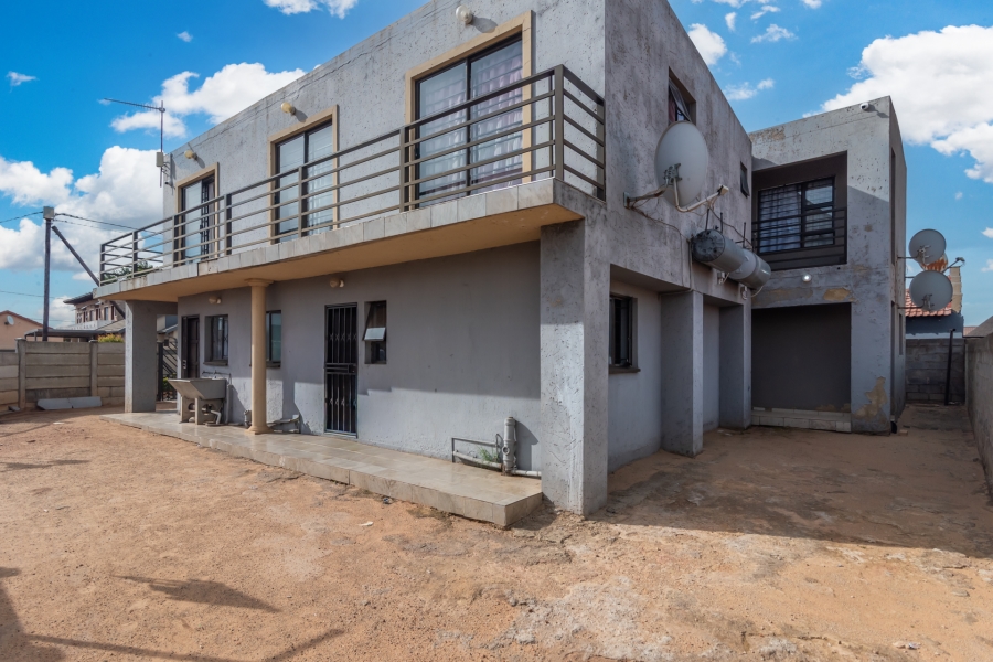 11 Bedroom Property for Sale in Protea Glen Gauteng