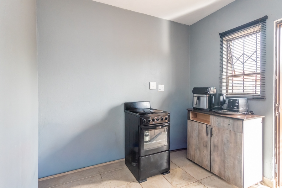 11 Bedroom Property for Sale in Protea Glen Gauteng