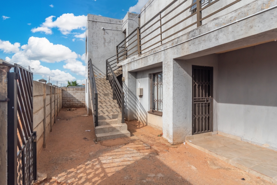 11 Bedroom Property for Sale in Protea Glen Gauteng