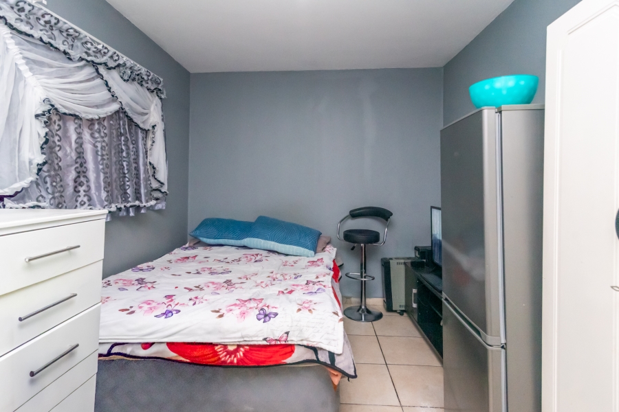 11 Bedroom Property for Sale in Protea Glen Gauteng