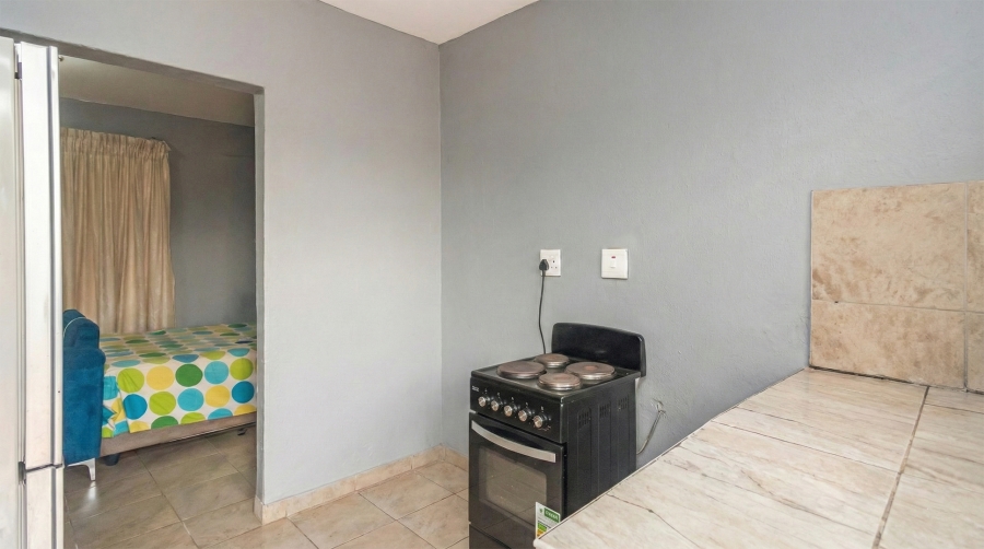 11 Bedroom Property for Sale in Protea Glen Gauteng