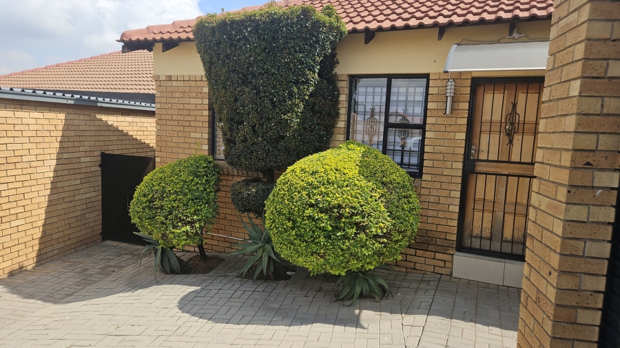To Let 3 Bedroom Property for Rent in Carlswald Gauteng
