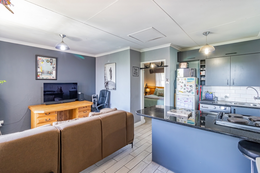 1 Bedroom Property for Sale in Bryanston Gauteng