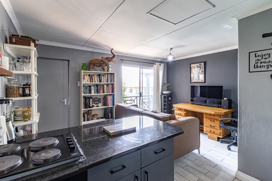 1 Bedroom Property for Sale in Bryanston Gauteng