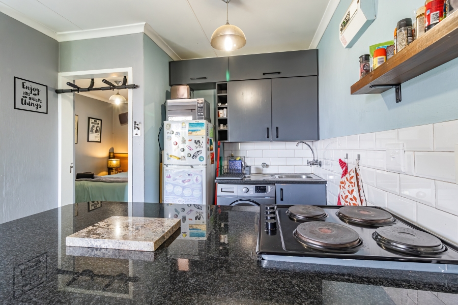 1 Bedroom Property for Sale in Bryanston Gauteng