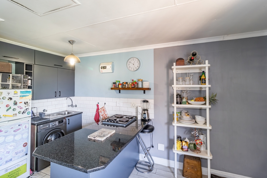 1 Bedroom Property for Sale in Bryanston Gauteng