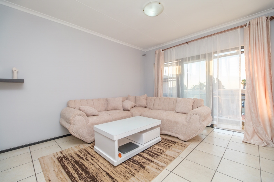 2 Bedroom Property for Sale in Noordhang Gauteng
