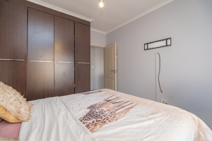 2 Bedroom Property for Sale in Noordhang Gauteng