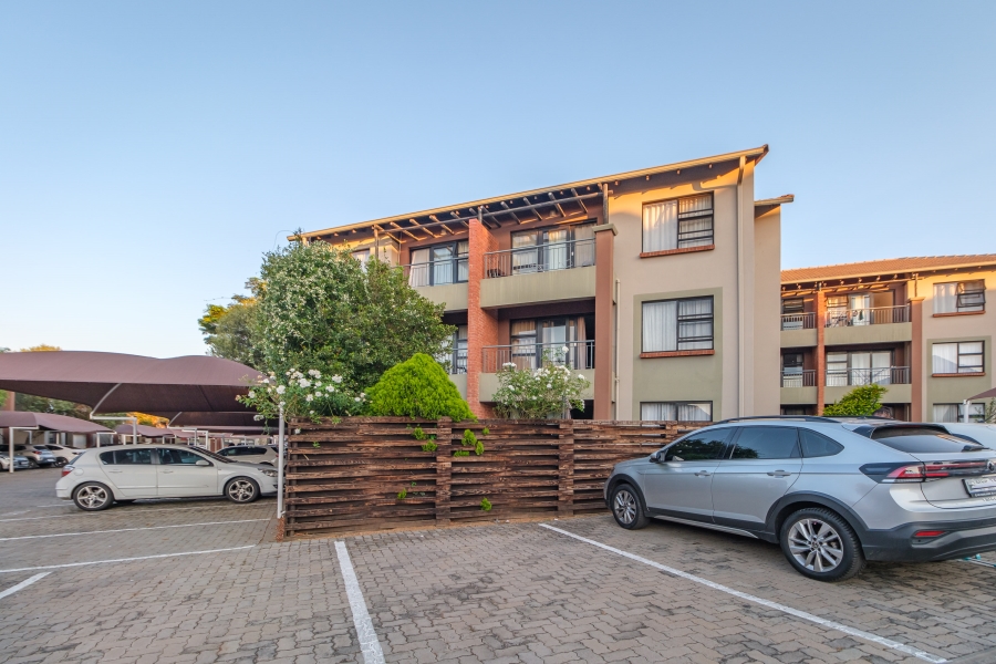 2 Bedroom Property for Sale in Noordhang Gauteng