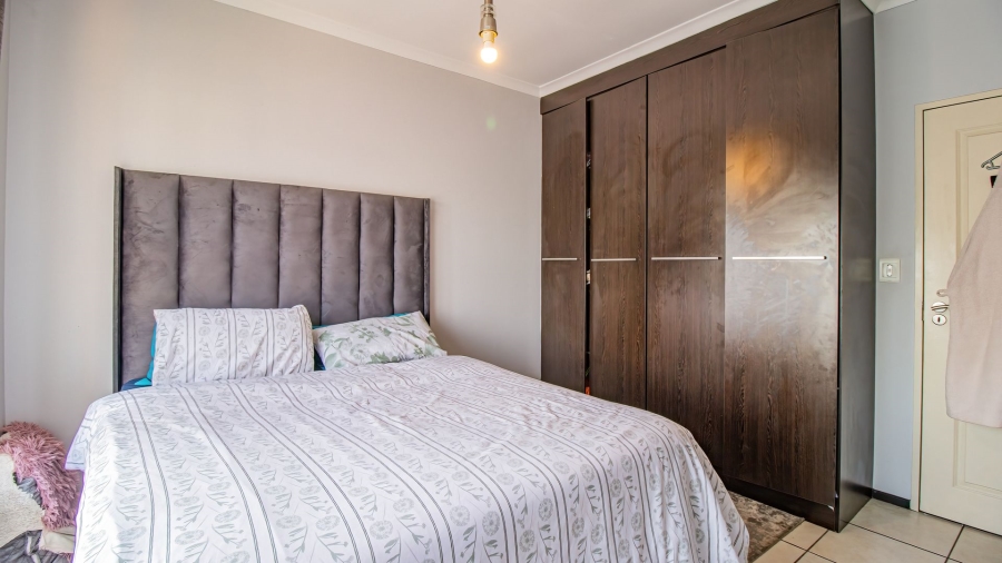 2 Bedroom Property for Sale in Noordhang Gauteng