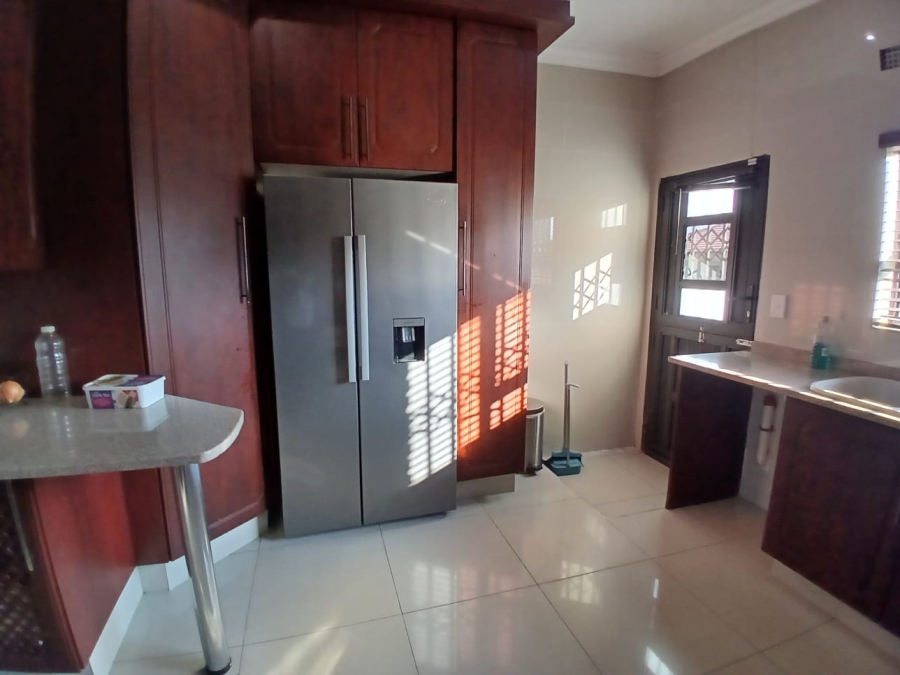 5 Bedroom Property for Sale in Sharon Park Gauteng