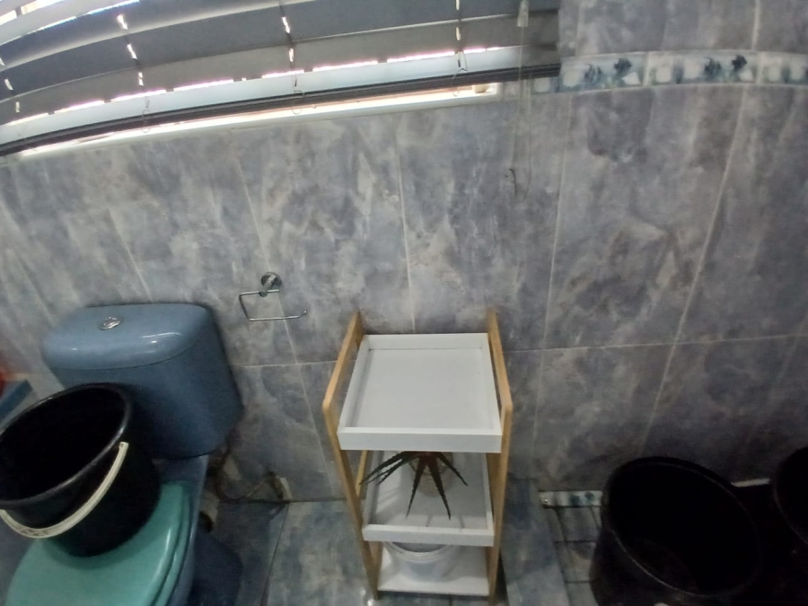 5 Bedroom Property for Sale in Sharon Park Gauteng