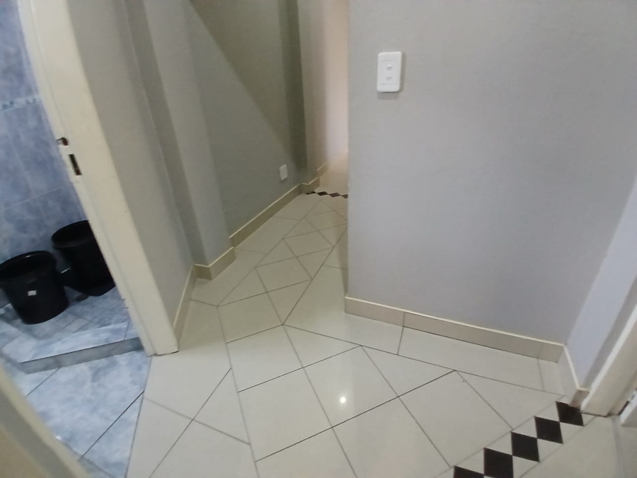 5 Bedroom Property for Sale in Sharon Park Gauteng