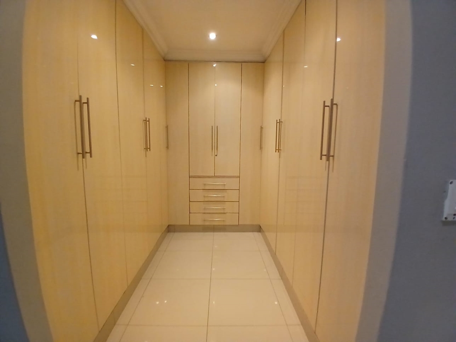 5 Bedroom Property for Sale in Sharon Park Gauteng