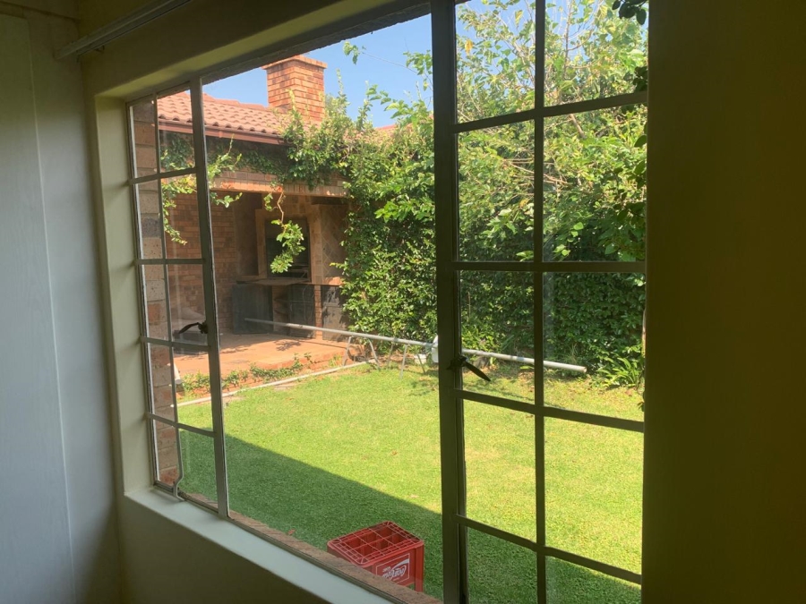2 Bedroom Property for Sale in Noordwyk Gauteng