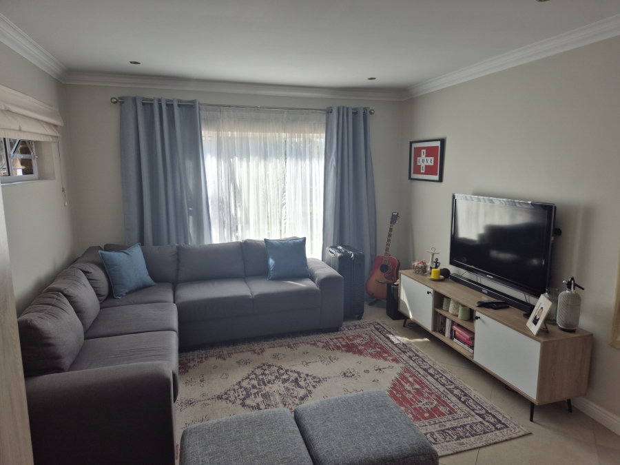 5 Bedroom Property for Sale in Bassonia Gauteng