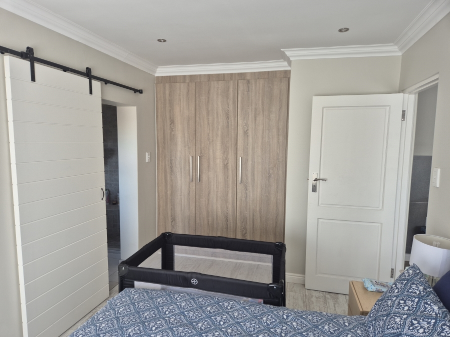 5 Bedroom Property for Sale in Bassonia Gauteng