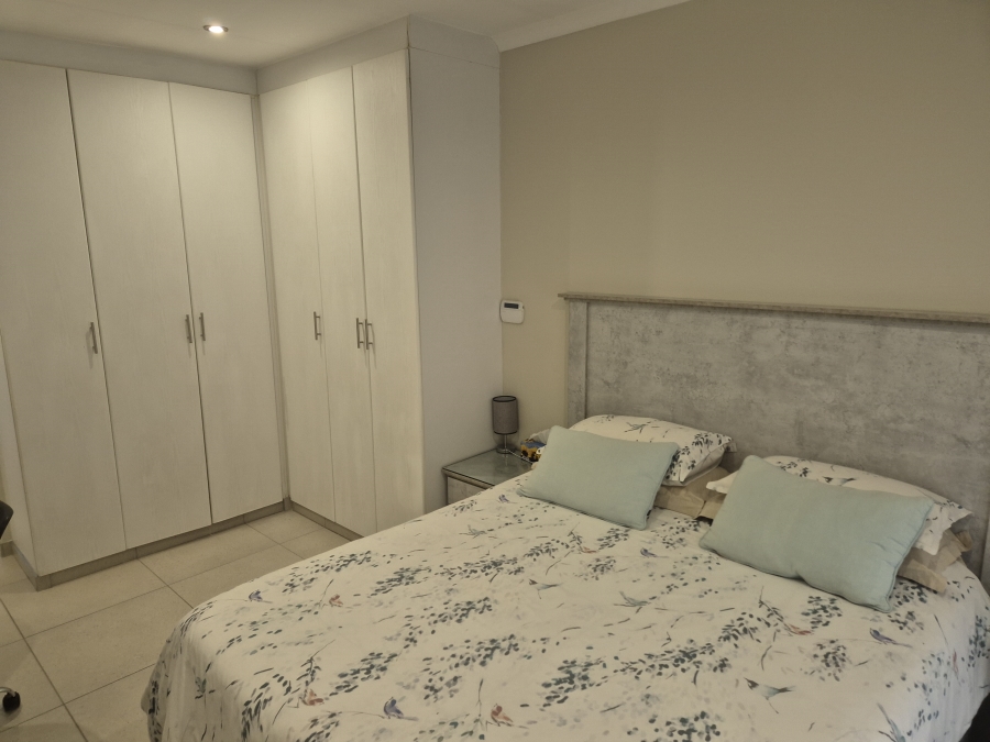 5 Bedroom Property for Sale in Bassonia Gauteng