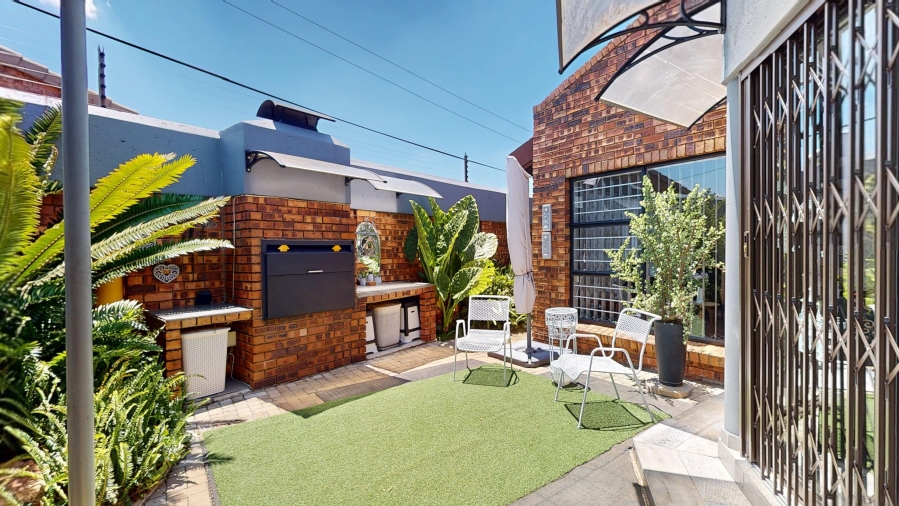 3 Bedroom Property for Sale in Sunward Park Gauteng