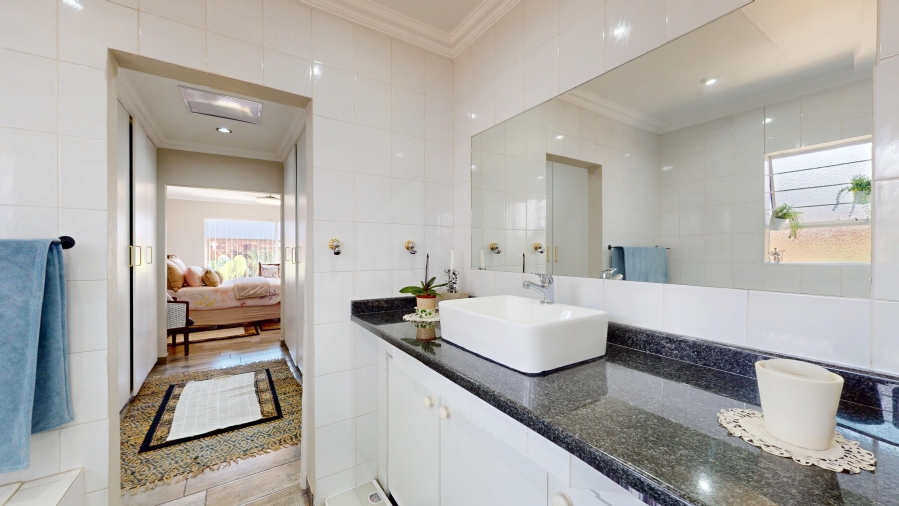 3 Bedroom Property for Sale in Sunward Park Gauteng