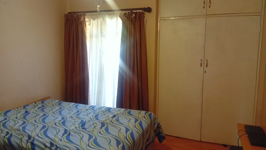 6 Bedroom Property for Sale in Three Rivers East Gauteng