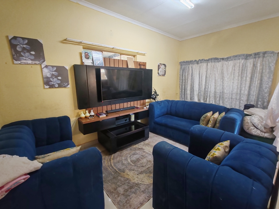 5 Bedroom Property for Sale in Danville Gauteng