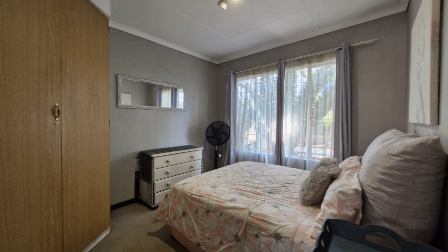 3 Bedroom Property for Sale in Rooihuiskraal North Gauteng